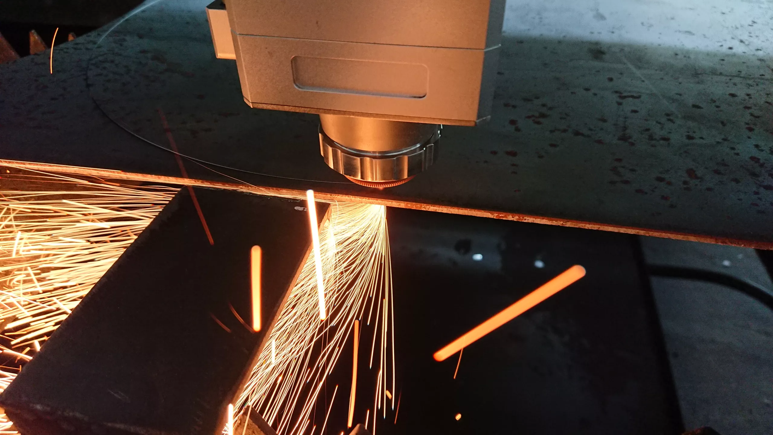//alutecheng.ie/wp-content/uploads/2020/03/Alutech-Engineering-Ireland-6-Copy.webp